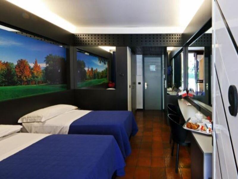 Hotel Pineta Busto Arsizio Εξωτερικό φωτογραφία