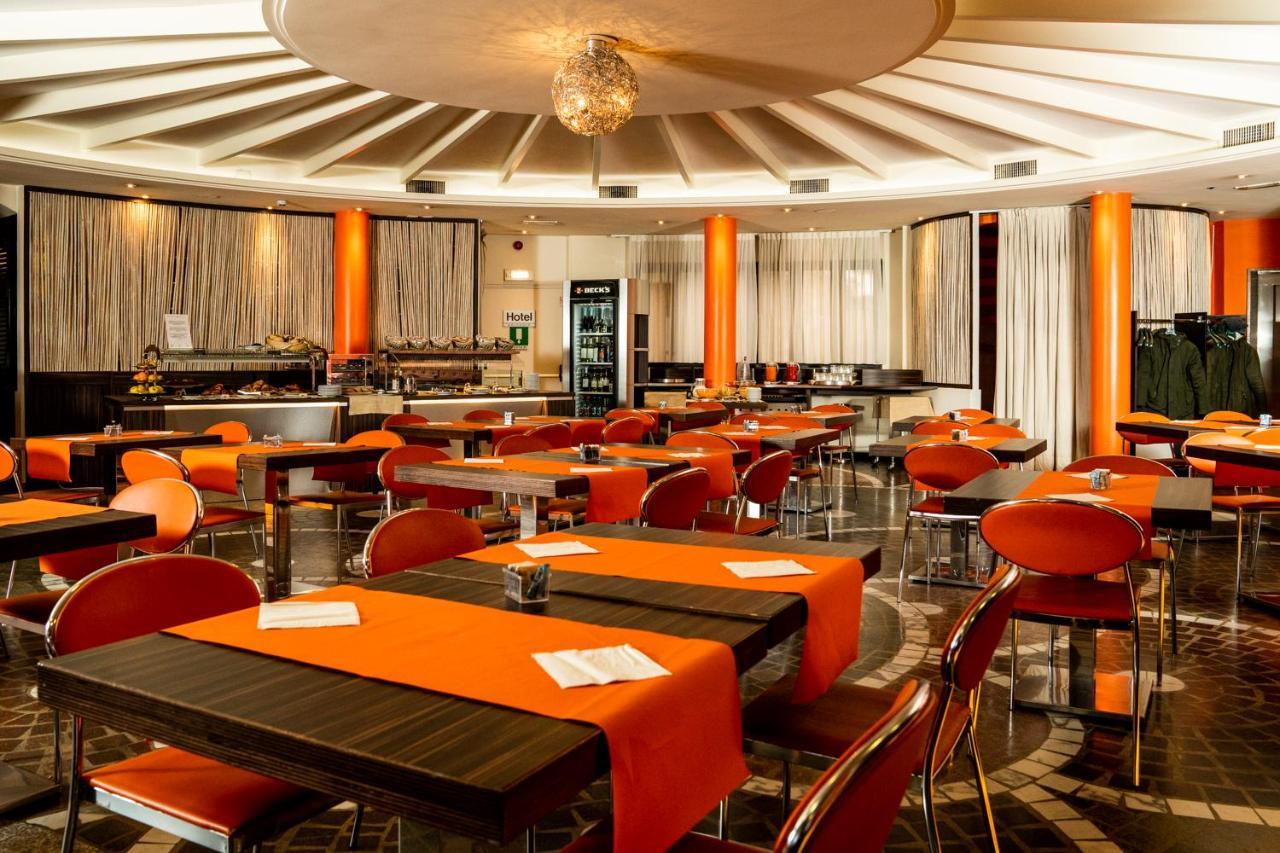 Hotel Pineta Busto Arsizio Εξωτερικό φωτογραφία