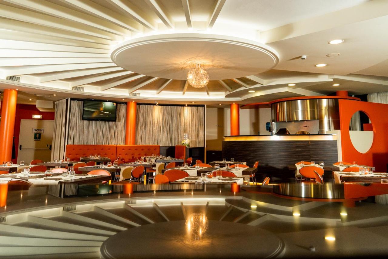Hotel Pineta Busto Arsizio Εξωτερικό φωτογραφία