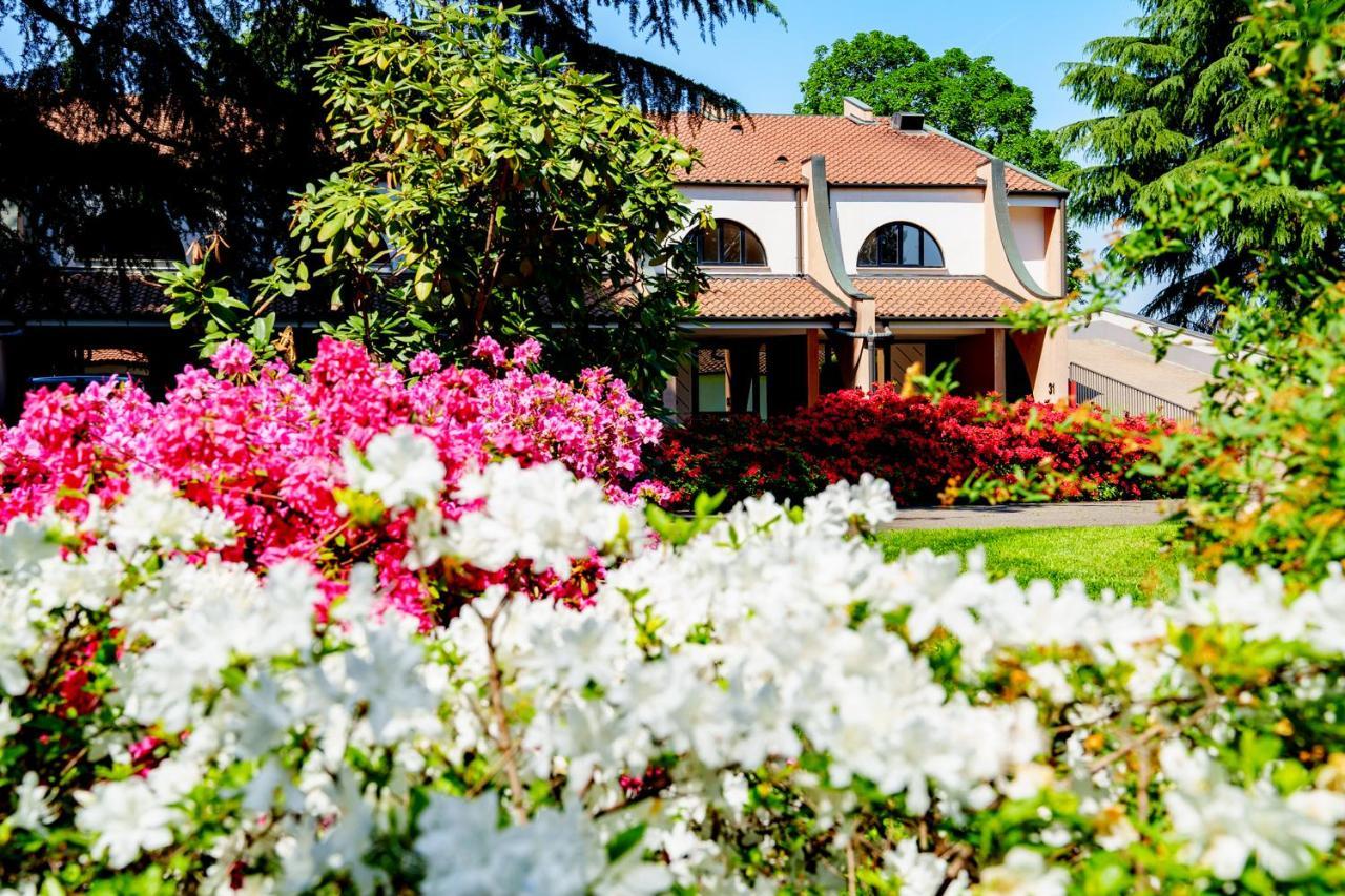 Hotel Pineta Busto Arsizio Εξωτερικό φωτογραφία