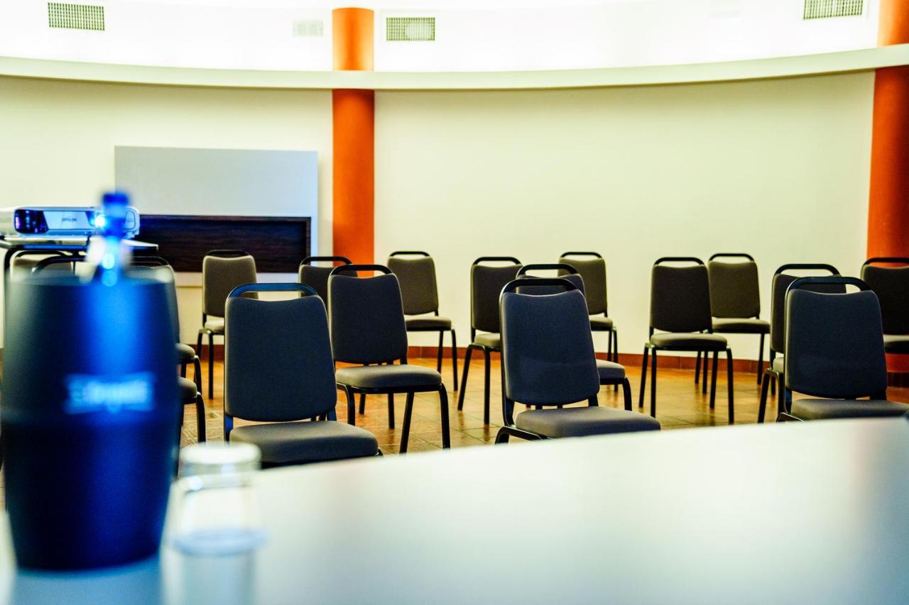 Hotel Pineta Busto Arsizio Εξωτερικό φωτογραφία