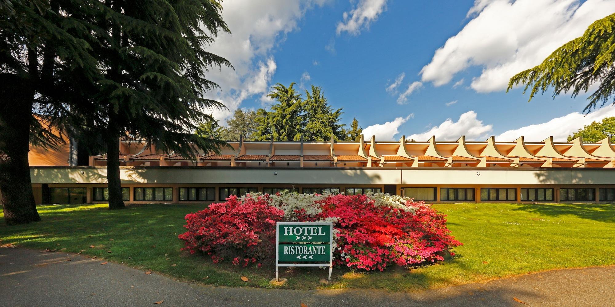 Hotel Pineta Busto Arsizio Εξωτερικό φωτογραφία