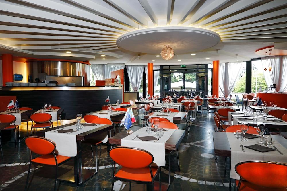Hotel Pineta Busto Arsizio Εξωτερικό φωτογραφία