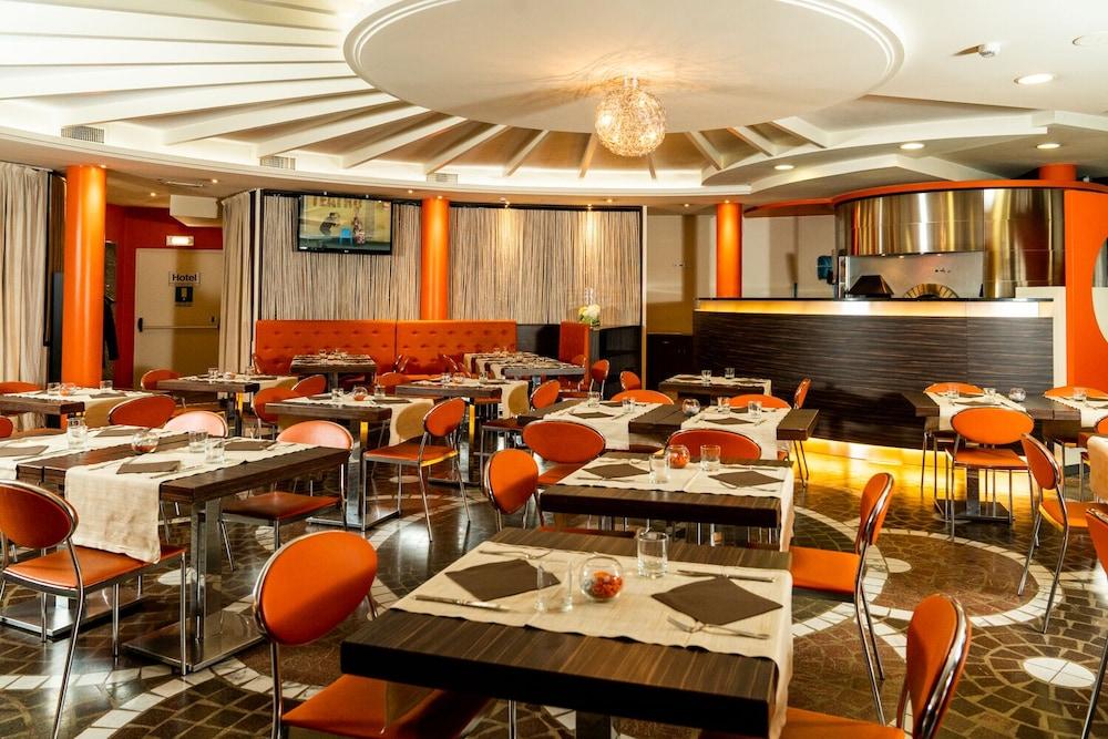 Hotel Pineta Busto Arsizio Εξωτερικό φωτογραφία