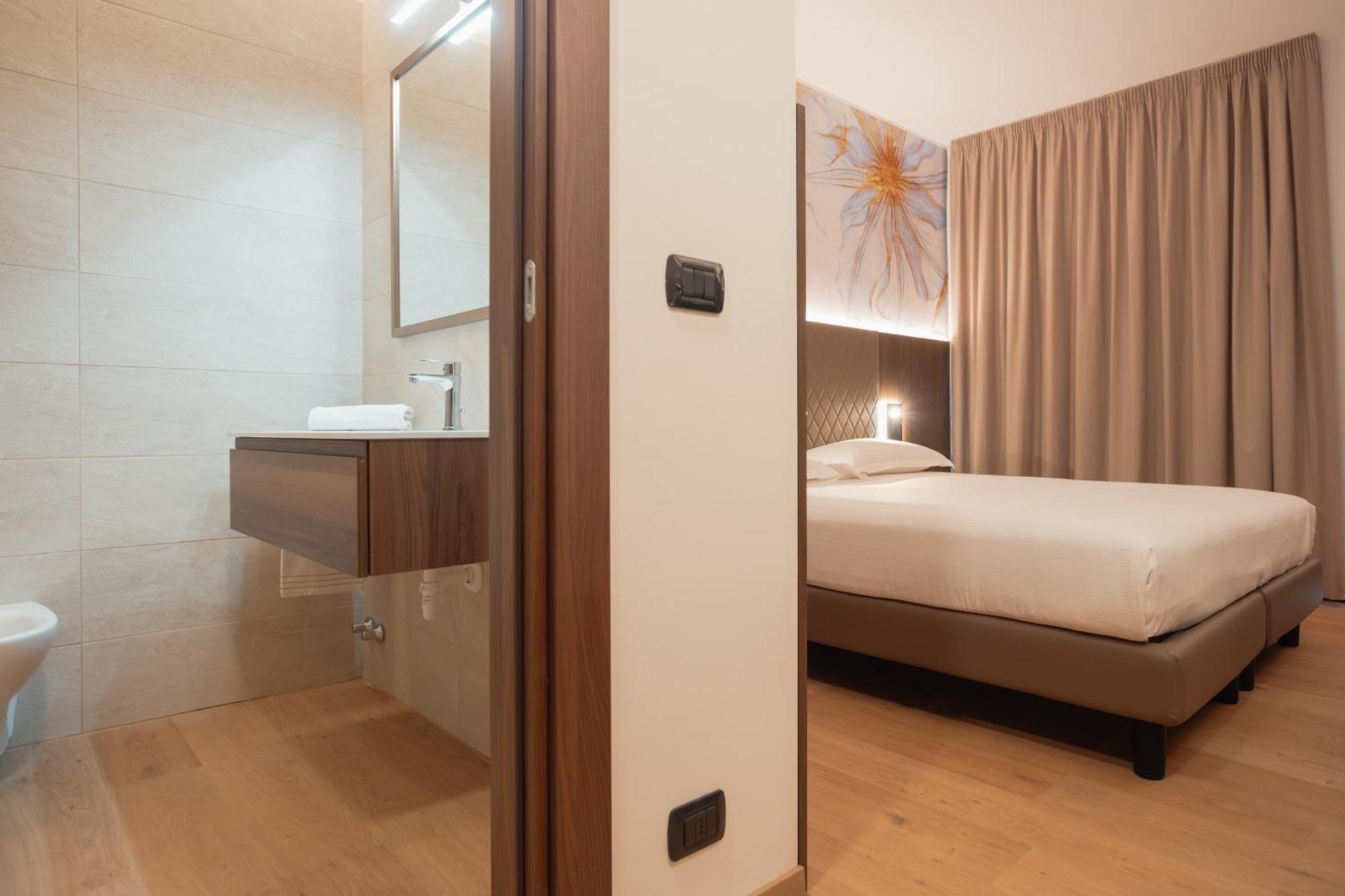 Hotel Pineta Busto Arsizio Εξωτερικό φωτογραφία